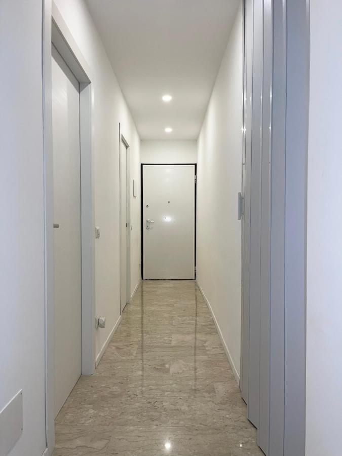 The White House, Modern Apartment In Center 밀라노 외부 사진