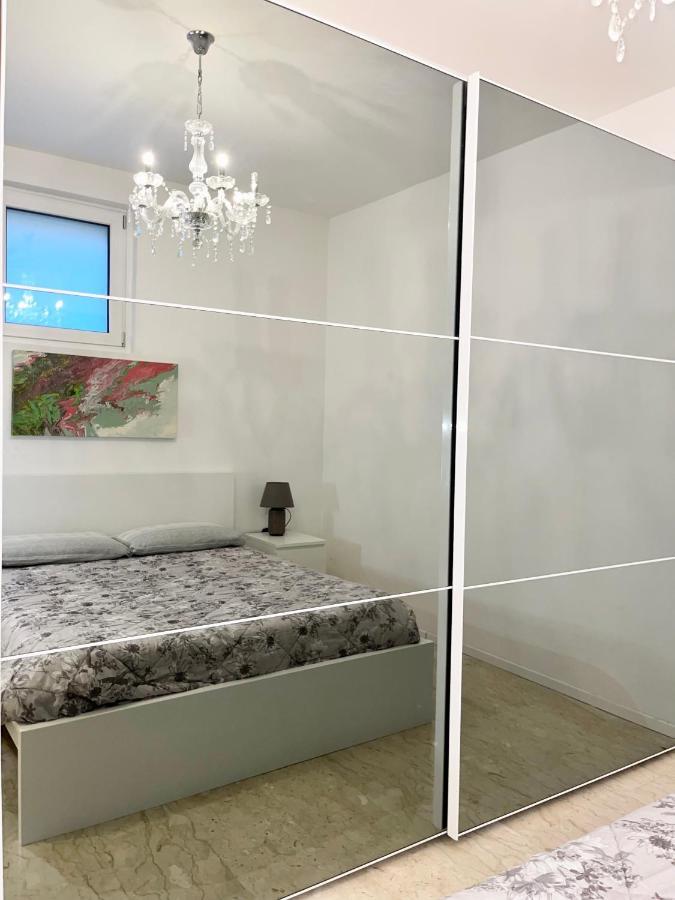 The White House, Modern Apartment In Center 밀라노 외부 사진